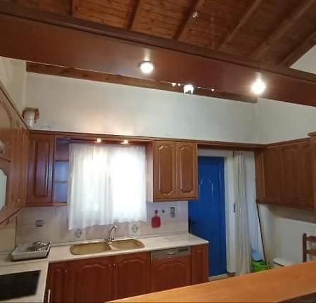 Melana Apartment Tiros Luaran gambar