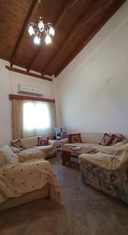 Melana Apartment Tiros Luaran gambar