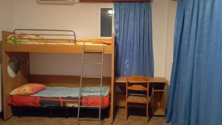 Melana Apartment Tiros Luaran gambar