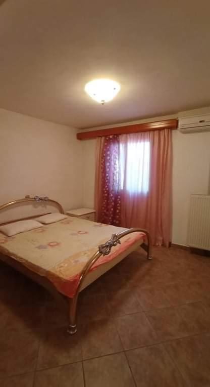 Melana Apartment Tiros Luaran gambar